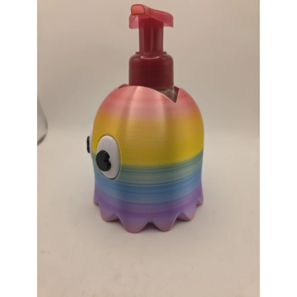 Rainbow Ghost Soap Dispenser – 3D Printed Gaming Bathroom Decor, Arcade Inspired